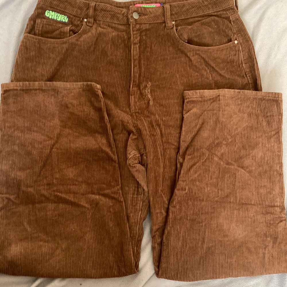 Oversized Empyre coduroy pants for skating